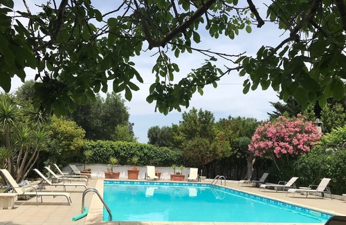 San Vito dei Normanni Villa | Villa Hope - Large villa pool near Ostuni