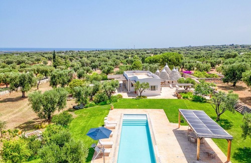 Carovigno Villa | Villa in Carovigno with 3 bedrooms sleeps 6