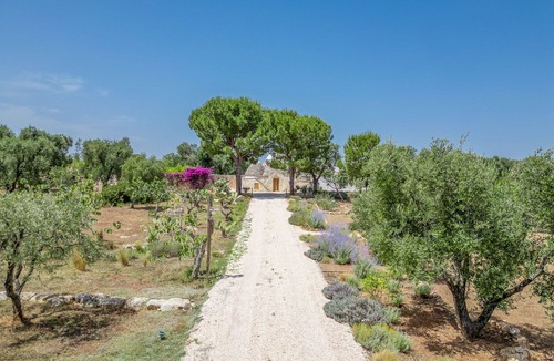 Carovigno Villa | Villa in Carovigno with 3 bedrooms sleeps 6