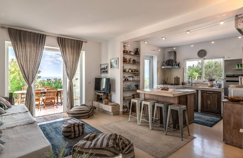 Carovigno Villa | Villa in Carovigno with 3 bedrooms sleeps 6