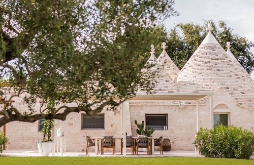 Cisternino Villa | Villa in Montanaro with 11 bedrooms sleeps 22