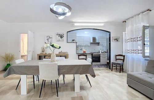 Monte Sant'Angelo Villa | Villa La Tesa