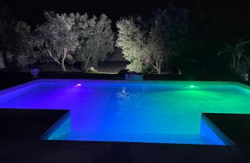 Carpignano Salentino Villa | Villa Luisa villa con piscina e Vasca Idromassaggio vicino Otranto