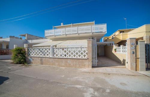 Torre Rinalda House | Villa Na' Lu' With Sea View Apartments