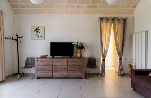 Spongano Villa | Villa "Raffaella" with Private Terrace & Private Garden