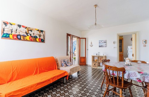 Marina di Marittima Villa | Villa 'Stella Maris' with Sea View, Private Terrace and Air Conditioning