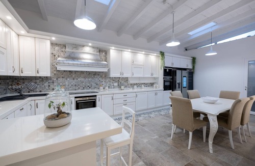 Francavilla Fontana Villa | Villa Tra i Due Mari con Spa by Pugliadamare