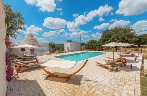 Cisternino Villa | Villa 'Trulli Zaccano Con Piscina Privata' with Private Pool, Wi-Fi and Air Conditioning