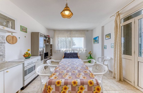 Marina di Felloniche Villa | Villa "Villetta Relax" with Sea View, Private Garden & A/C