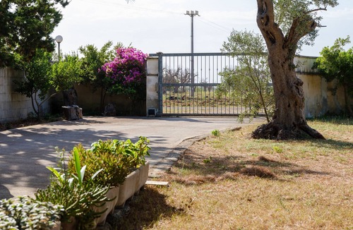 Lequile Villa | Villa 'Villetta La Pineta' with Private Terrace, Private Garden and Air Conditioning