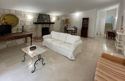 San Vito dei Normanni Villa | villa with trullo, tennis court and swimming pool from August from two to eight places