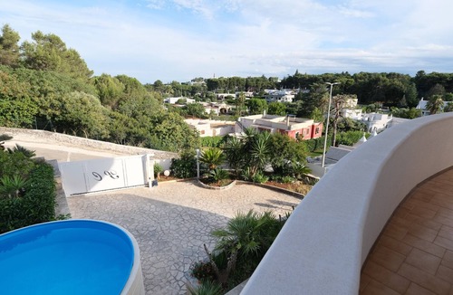 Selva di Fasano Villa | Villa with swimming pool, three rooms, services, large outdoor spaces with panoramic views