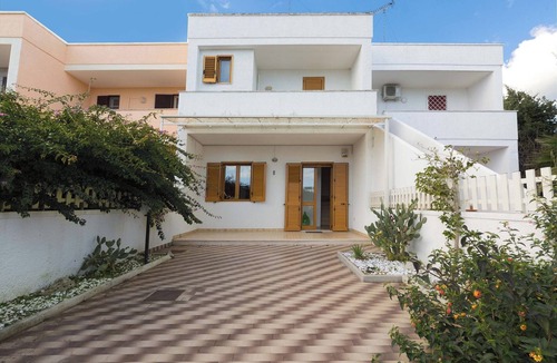Torre dell'Orso Apartment | Villetta Chiara Blu PP by BarbarHouse