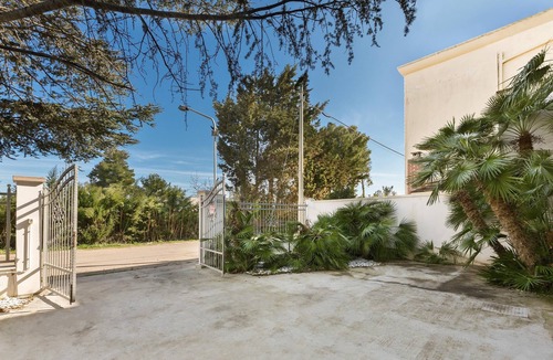 Torre Lapillo Apartment | Villetta Stella Di Mare Trilo 1 by BarbarHouse