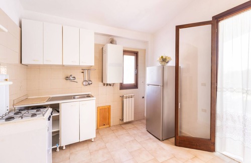 Montincello Apartment | Villini delle Rose -Quadrilocale 4 by BarbarHouse