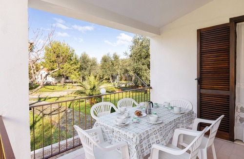 Montincello Apartment | Villini delle Rose -Quadrilocale 5 by BarbarHouse
