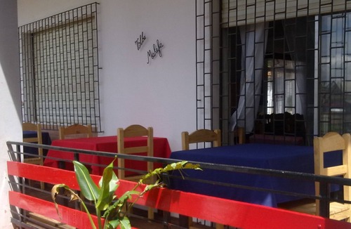 Antananarivo House | VIP ROOM + SERVICES