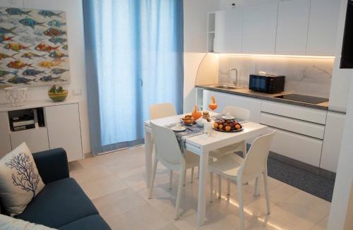 Torre Pali Apartment | Virgilio hosting Casa Nuovissima Vista Mare