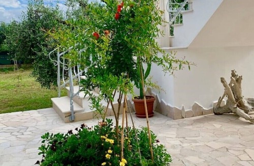 Cagnano Varano Condo | Vrbo Property