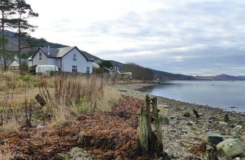 Strachur Bed & Breakfast | Waterside Cottage