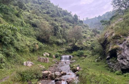 Kandaghat House | Whispering