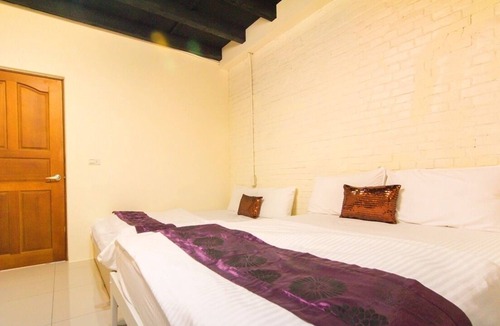 Yilan House | Yilan house for 4-8 peoples stay near night market and Yilan train station