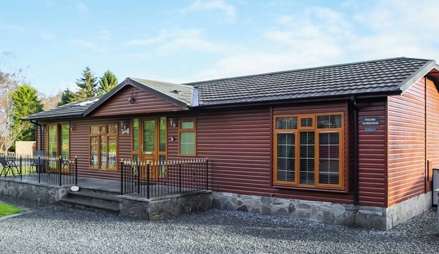 2 bedroom accommodation in Auchterarder, near Gleneagles