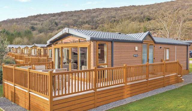 2 bedroom accommodation in Cheddar