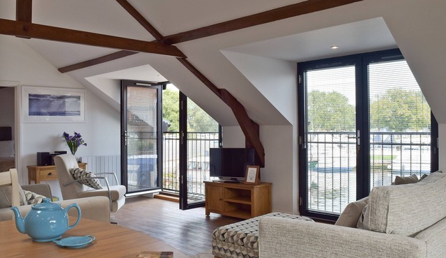 2 bedroom accommodation in Beccles, near Gillingham