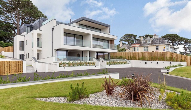 3 bedroom accommodation in Chi An Mor