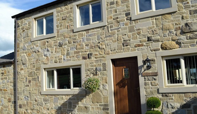 4 bedroom accommodation in Paythorne, near Skipton