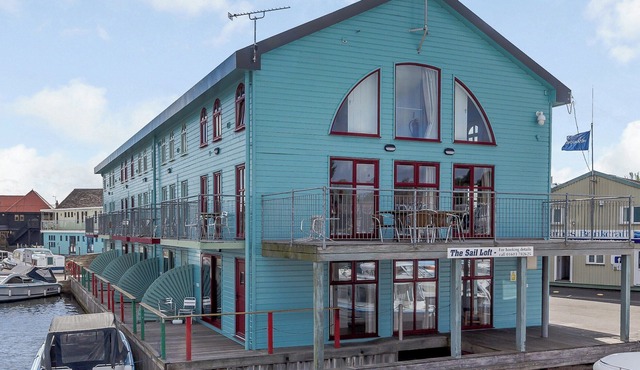 4 bedroom accommodation in Wroxham