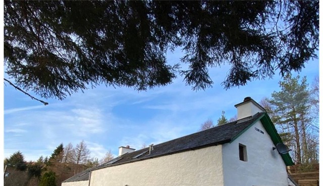 Achluachrach Cottage No.3 - a cottage that sleeps 6 guests in 3 bedrooms