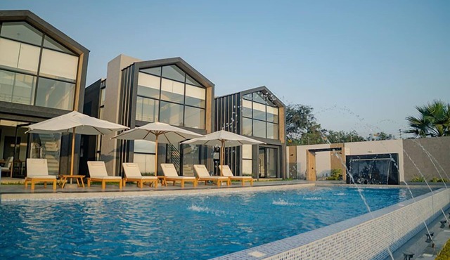 Awqa Loft & Camp