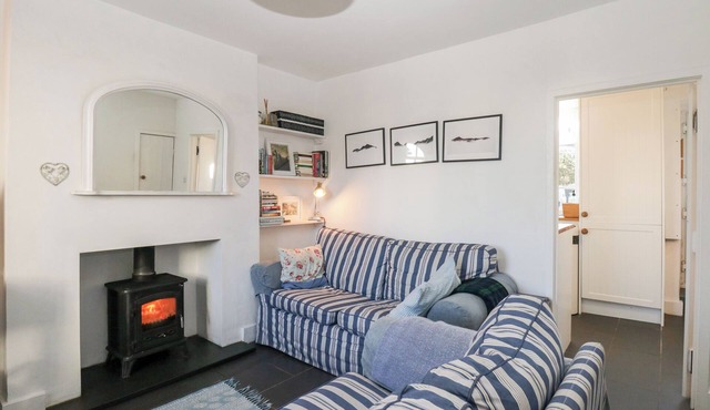 BURNSIDE COTTAGE, pet friendly, with open fire in Cark In Cartmel