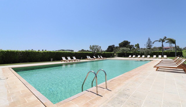 Casa Vacanza Montepulciano Otranto with Shared Pool, Wi-Fi & Air Conditioning
