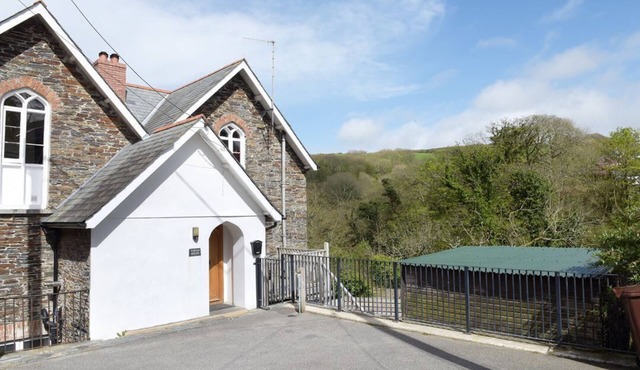 Charming Tower House Retreat in Boscastle
