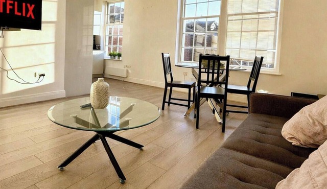 Exceptional 2 bedroom Flat in the Heart of Reading
