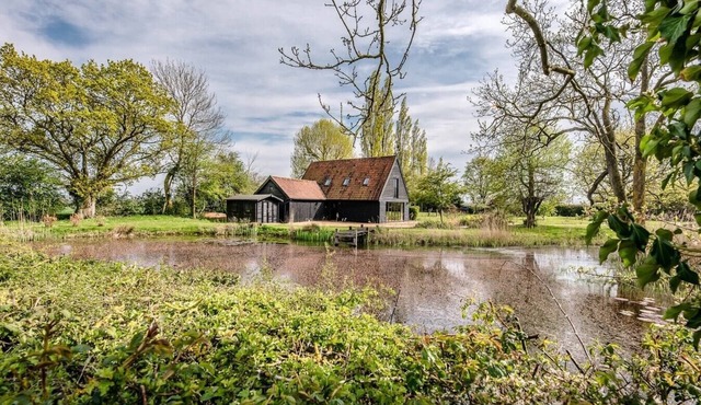 Gardiners Cottage Barn, Eye