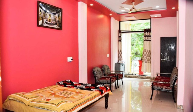 mahakaeshwar homestay