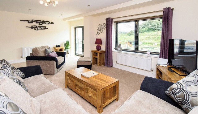 North Bay Sands Apartment 3 - UK2631