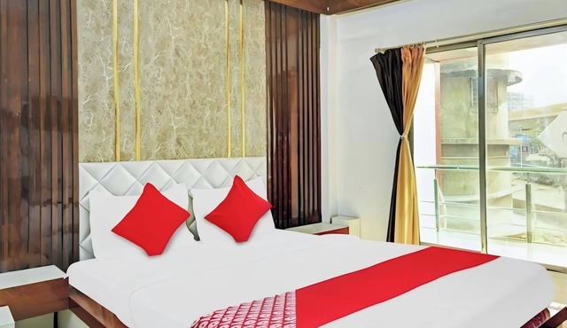 Om Shanti Guest House - Near Ruby General Hospital and Science City