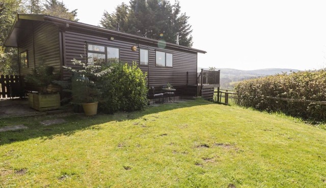 Springtime Lodge, Rhyd-Y-Foel