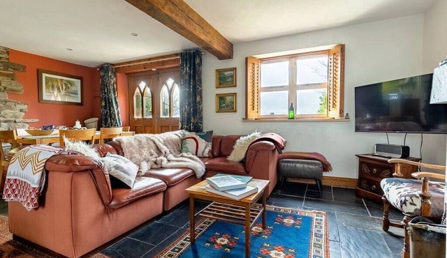 Two bed Cottage with Log Burner & Incredible Views