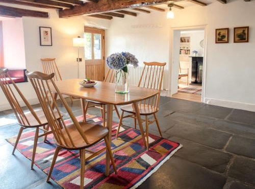 Wayside Cottage 1637