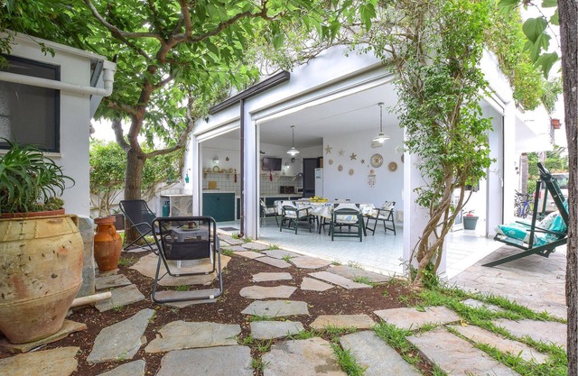 2 bedroom accommodation in Specchiolla