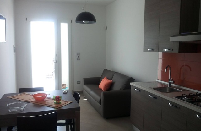 Maison Chambres À Torre San Giovanni De La Plage Jardin Clos Et 