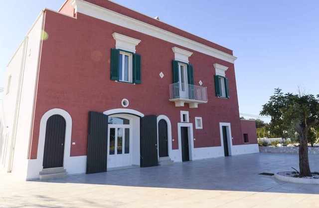 House on the 1st floor with swimming pool in a villa in Monopoli n5