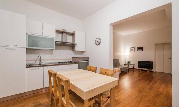 Bari City Centre Apartment | 110 m² Apartment ∙ 3 bedrooms ∙ 127 guests