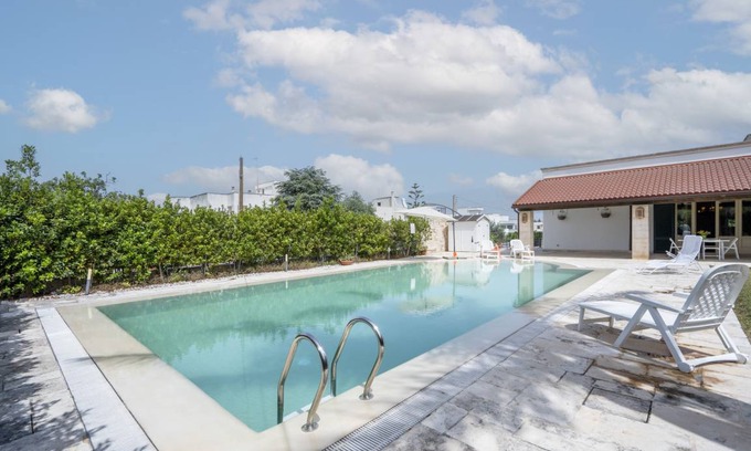Noicattaro Villa | 120 m² Villa ∙ 3 bedrooms ∙ 8 guests